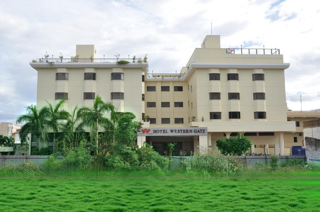 Hotel Western Gatz Тхени Экстерьер фото